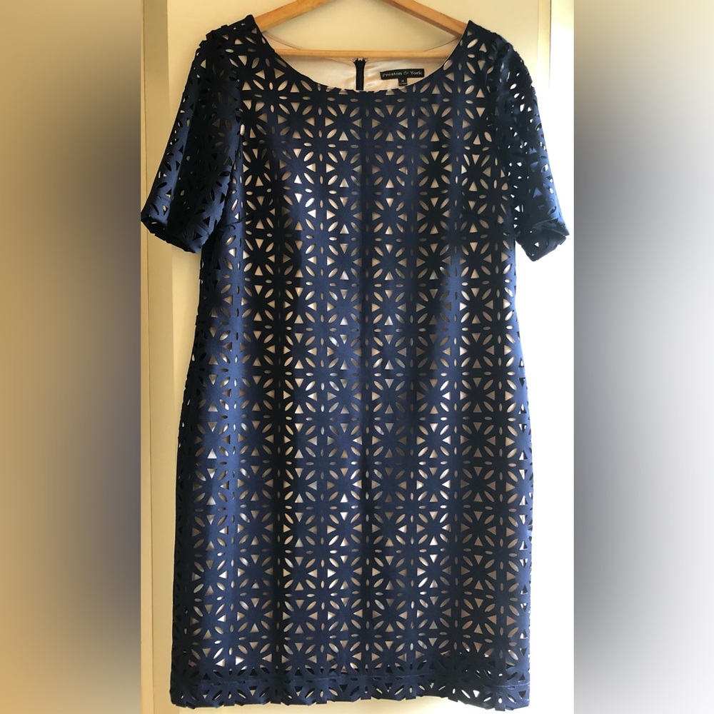 Dress - Picture 2 of 5